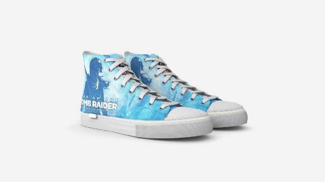 Tomb Raider baskılı ayakkabılar çok can yakıyor