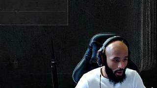 UFC şampiyonu Mighty Mouse'un Bloodborne yayınında uyuşturucu kontrolü baskını!