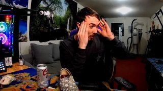 Canlı yayında silah ateşleyen yayıncı Twitch'ten banlandı