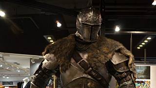 Tokyo'da bir alışveriş merkezi Dark Souls 3 tarafından esir alındı