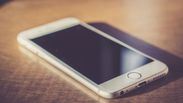 Hackerlar, dakikalar içerisinde iPhone 6S'i kırdılar