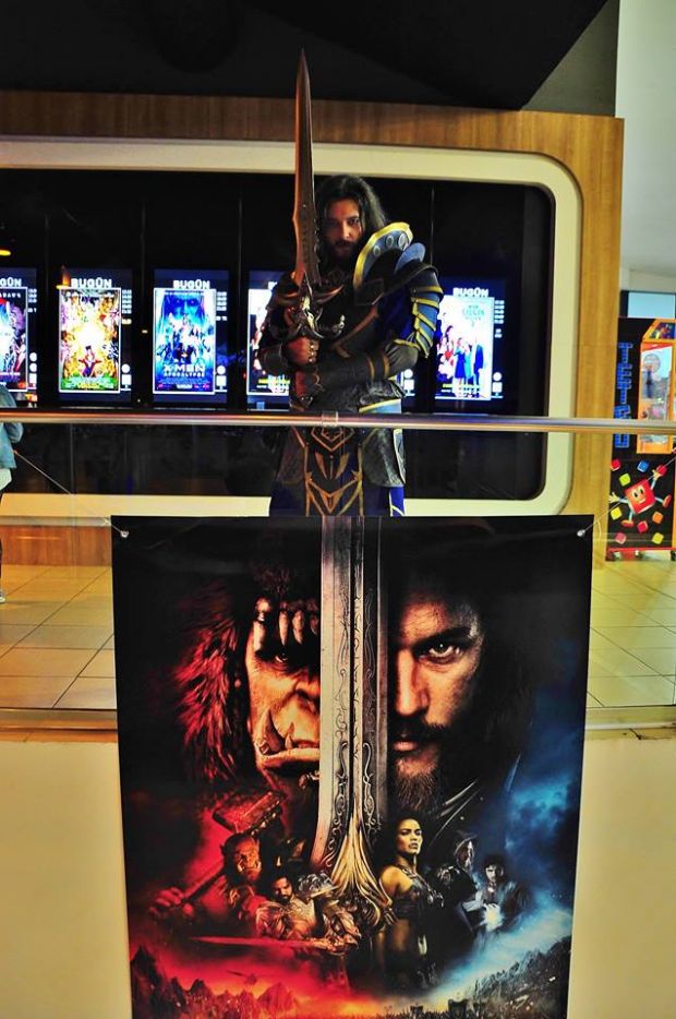 Warcraft Filmine Anduin Lothar Kostümüyle Gitti