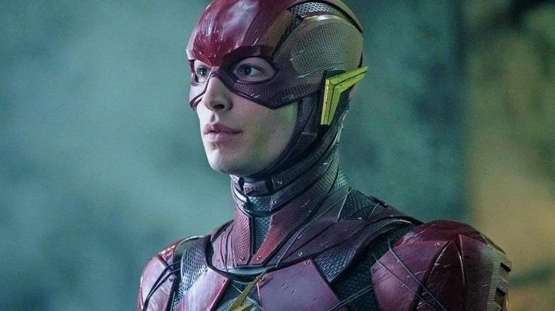 Warner Bros, Flash filmi sonrası Ezra Miller'ı istemiyor