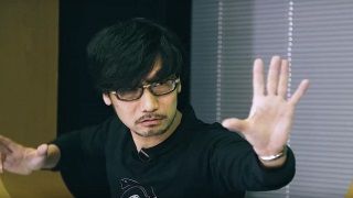 Hideo Kojima'dan koli bandı açıklaması