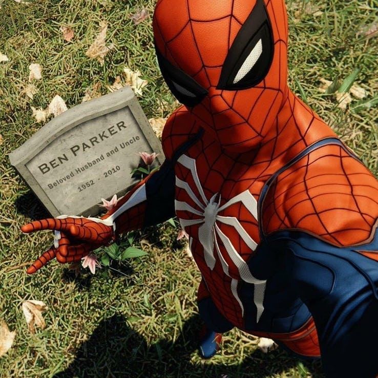 Peter Parker'ın ölmüş amcasının mezarında selfie çekilmek