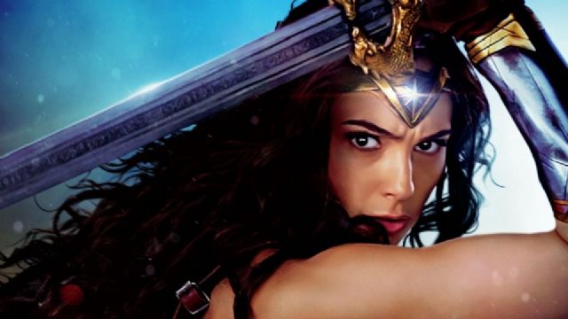 Wonder Woman "Fan First" ön gösterimine katılmak ister misiniz?