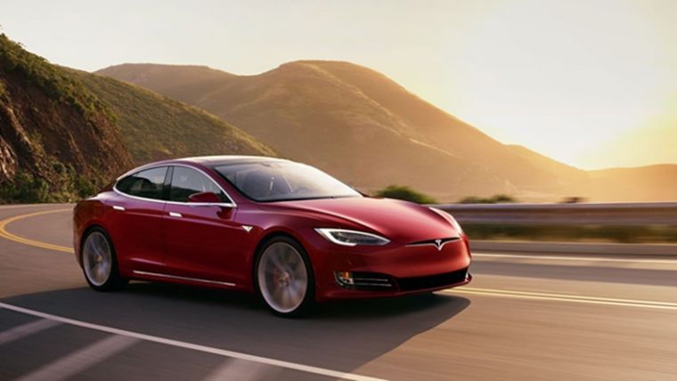 Tesla Model S tek şarjla 1000 KM gidiyor