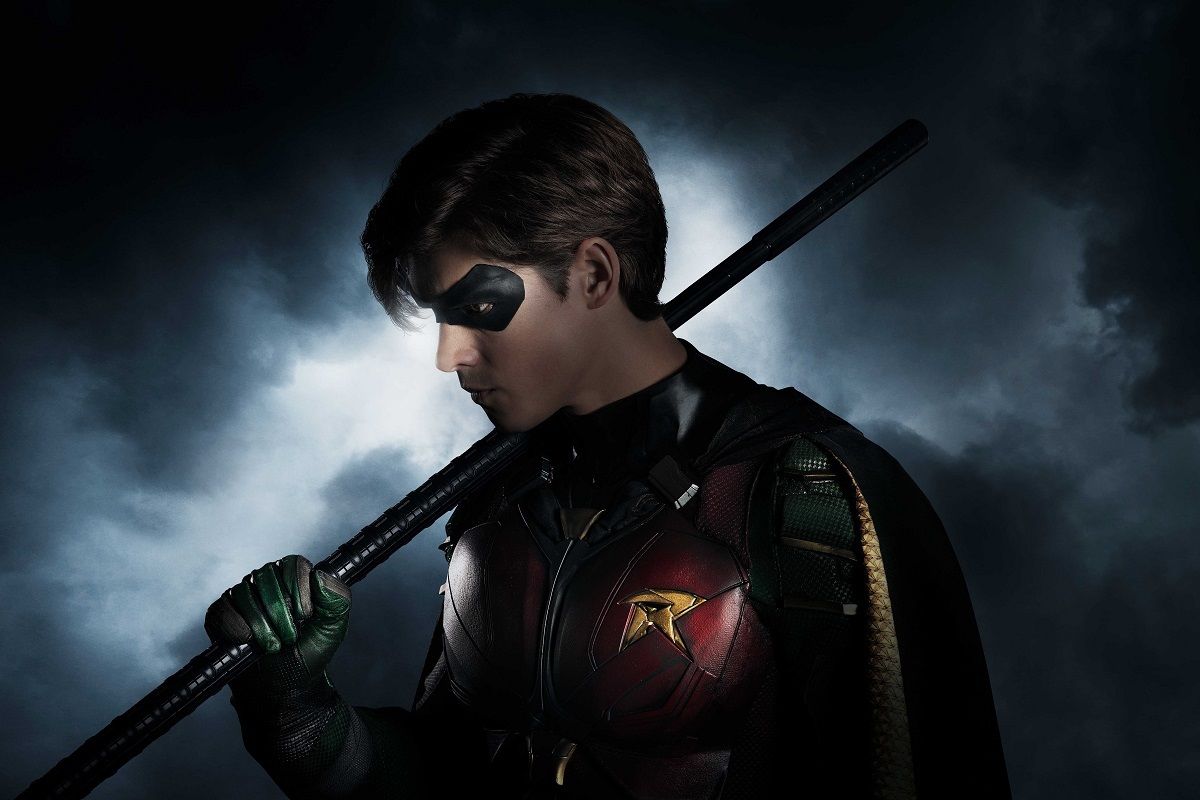 Titans dizisinden Robin'in ilk görüntüsü geldi