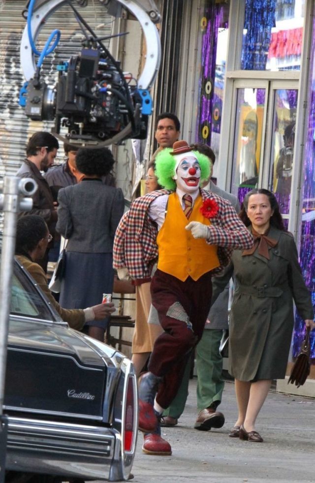 Yeni görüntülerde Joker, o çılgın gülüşünü bir kez daha gösterdi