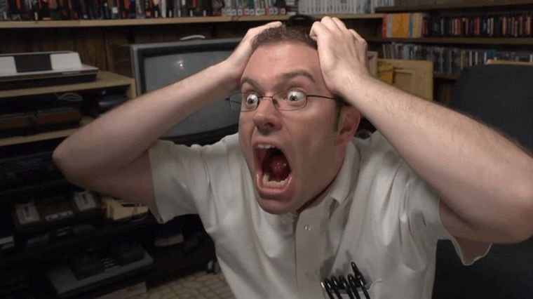 Pro Evolution Soccer 2019, oyuncuları adeta çileden çıkarttı