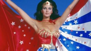 Lynda Carter’a Anlamlı Wonder Woman Kutlaması