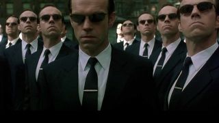 Hugo Weaving neden Matrix 4 kadrosunda olmadığını açıkladı