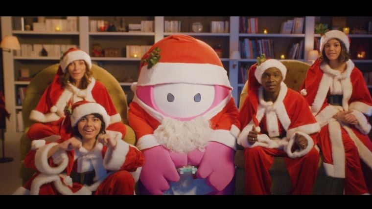 Fall Guys yeni reklam filmiyle ücretsiz kostüm dağıtıyor