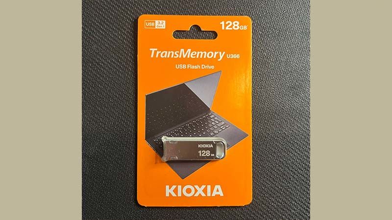 KIOXIA TransMemory U366 USB Flash Bellek İnceleme - 1