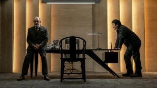 Benedict Wong Ve Liam Cunningham