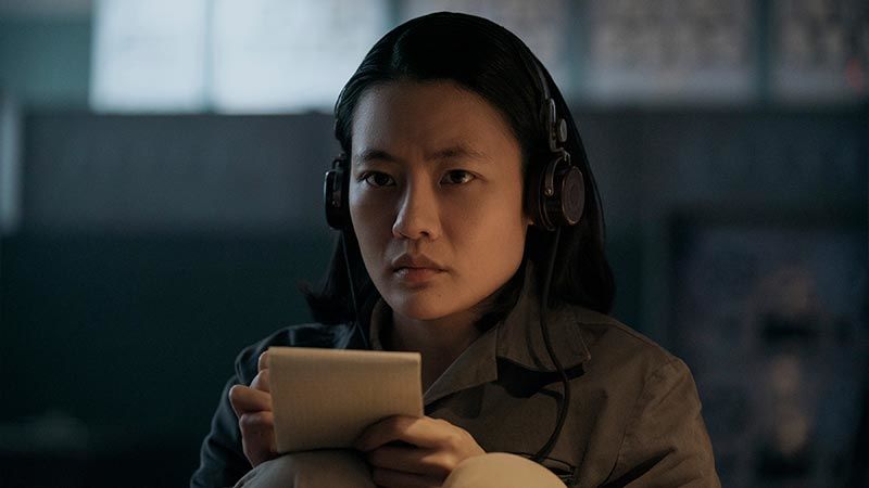 Netflix 3 Cisim Problemi Oyuncuları Zine Tseng ve Jess Hong - 2