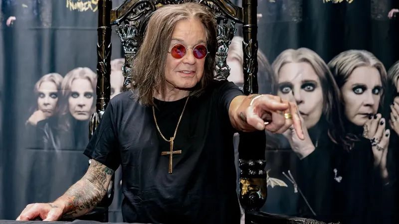 Karanlığın Prensi Ozzy Osbourne Hayatını Kaybetti