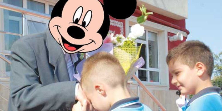 Mickey Mouse'un 90. yaş günü videoyla birlikte kutlandı