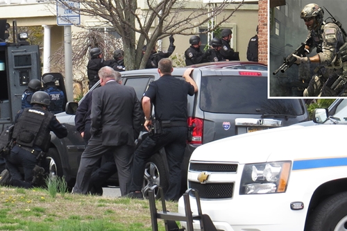 Yenilen Call of Duty oyuncusu rakibinin evine SWAT ekibini yolladı!
