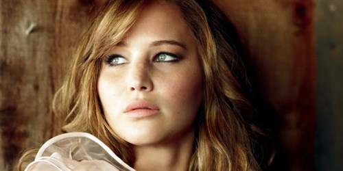 Jennifer Lawrence'ın görüntüleri Google'a karşı sanat eseri oldu