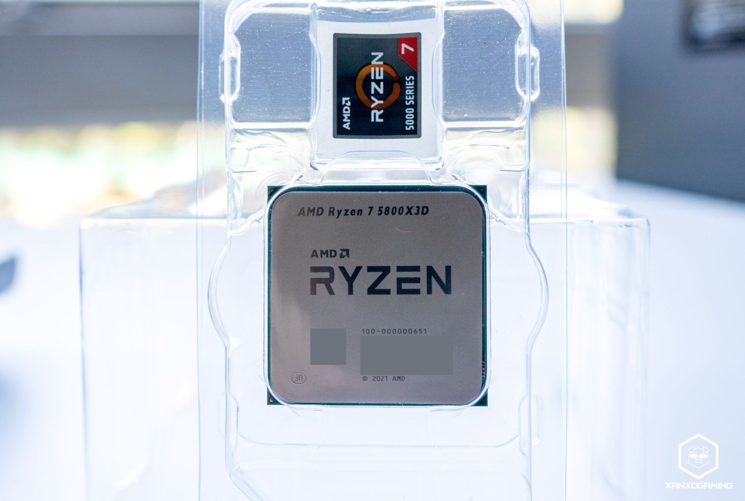 AMD Ryzen 7 5800X3D test sonuçlarında rakibini geride bıraktı
