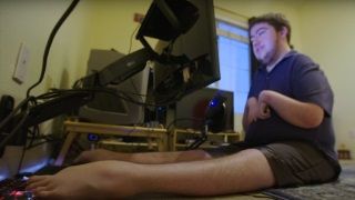 Ayaklarıyla Overwatch oynayan Tucker Griggs ile tanışın