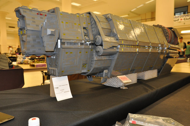 Halo serisinin efsane uzay gemisinin, LEGO versiyonu yapıldı