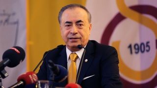 Galatasaray Başkanı tam bir oyuncu çıktı