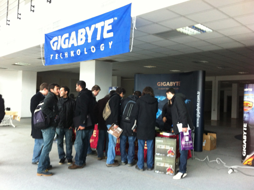 Gigabyte'tan yeni rekorlar