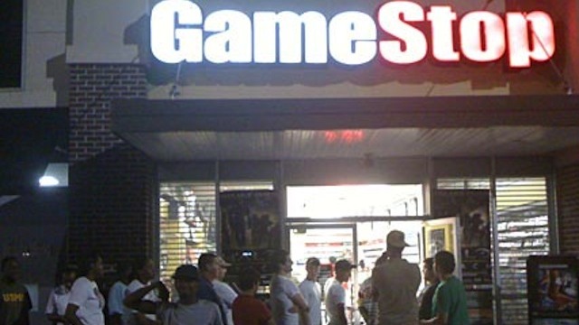 Black Friday çılgınlığı için GameStop hazır