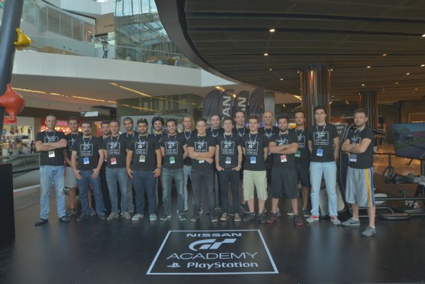 GT Academy Türkiye finalistleri Silverstone yolunda!