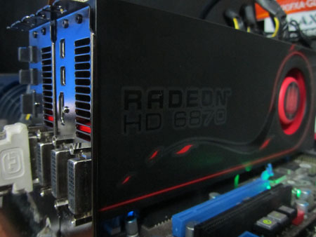 AMD Radeon HD 6870 ve 6850