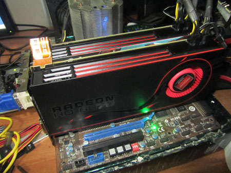 AMD Radeon HD 6870 ve 6850