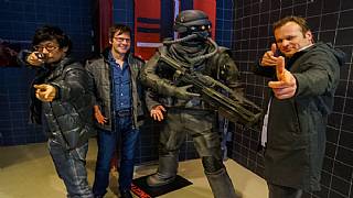 Hideo Kojima, Horizon: Zero Dawn'ın geliştiricilerini ziyaret etti.