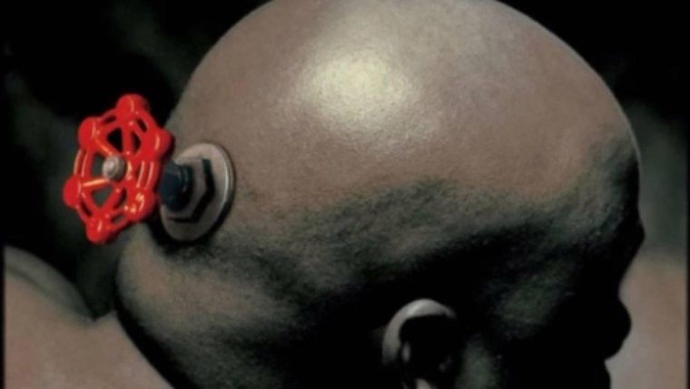 Valve tekel firma olduğuna dair suçlamalara yanıt verdi