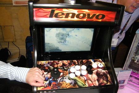 Lenovo'lu Arcade makinesi