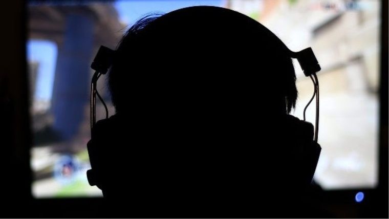 FBI uyuşturucu satmak için PSN'i kullanan suçluyu arıyor