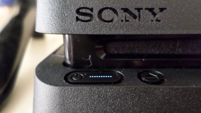 PS4 Slim ve Yeni DualShock 4'ten yepyeni detaylar