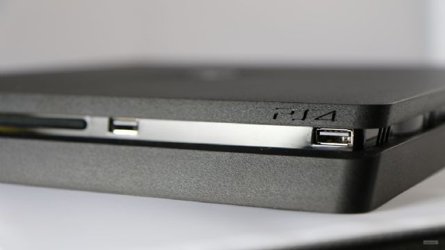 PlayStation 4 Slim resmi olarak duyuruldu!