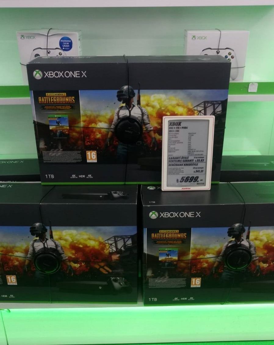 Xbox One X'in Türkiye fiyatı ile öküz alınabilir