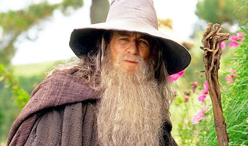 HOBBİT: BEKLENMEDİK YOLCULUK; Gandalf konuşuyor