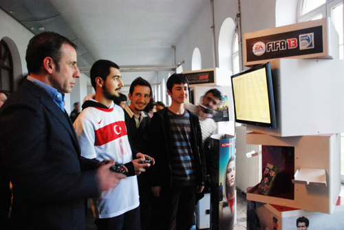 Abdullah Avcı ile FIFA 13 turnuvası