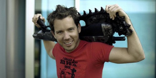 Cliff Bleszinski açtı ağzını yumdu gözünü