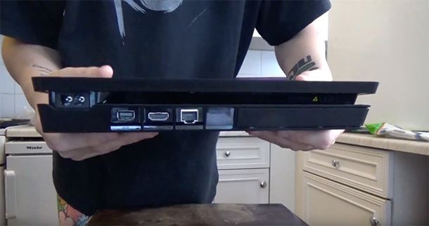 Playstation Slim kutu açma videosu yayımlandı