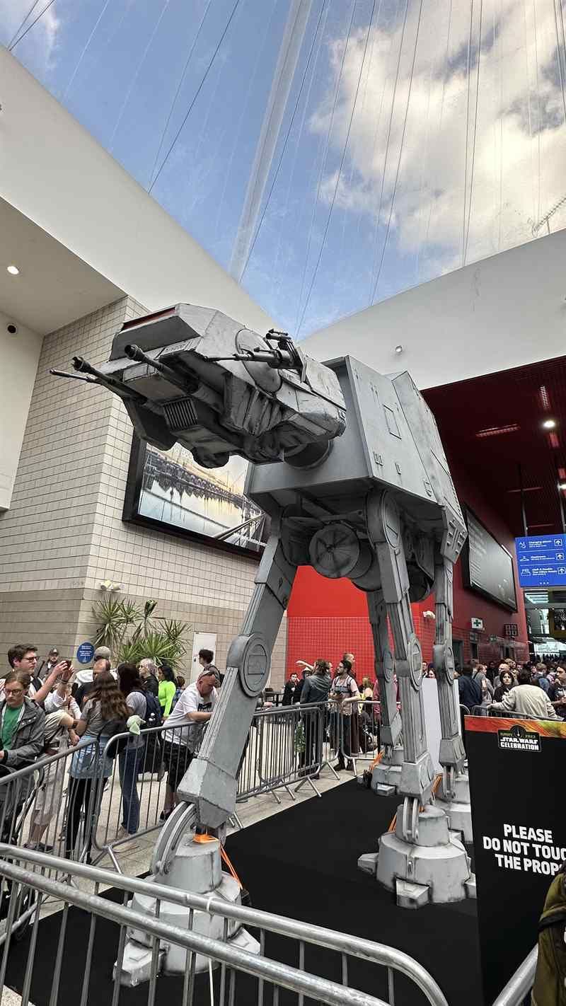 Star Wars Celebration Europe onbinleri konuk etti