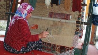 Cyberpunk 2077'de her şey el emeği göz nuru olacak