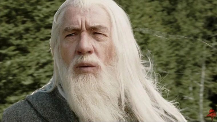 Ian Mckellen Gandalf rolü ile yine karşımıza çıkabilir
