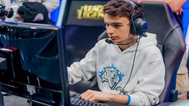 Dark Passage'dan yeni kadro