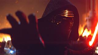 Star Wars 7: The Force Awakens’ın yeni reklamı bizleri yeni karakterle tanıştırıyor