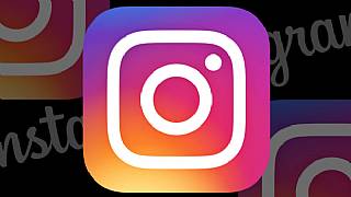 Ukrayna'da canlı yayın yapan iki kız, kaza geçirerek hayatlarını kaybettiler